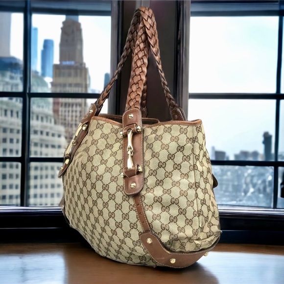 Authentic‼️ 🔥🔥GUCCI 🔥🔥Pelham Horsebit
Beige Canvas Bag Braided Leather. - Picture 3 of 10